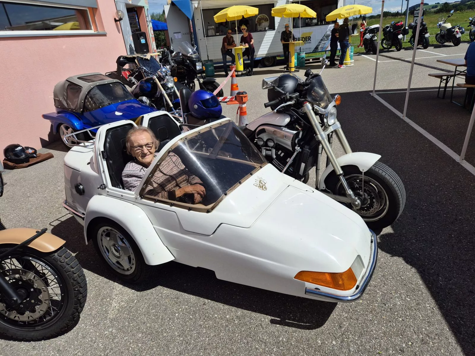 Rencontre 2024 side-cars et motos