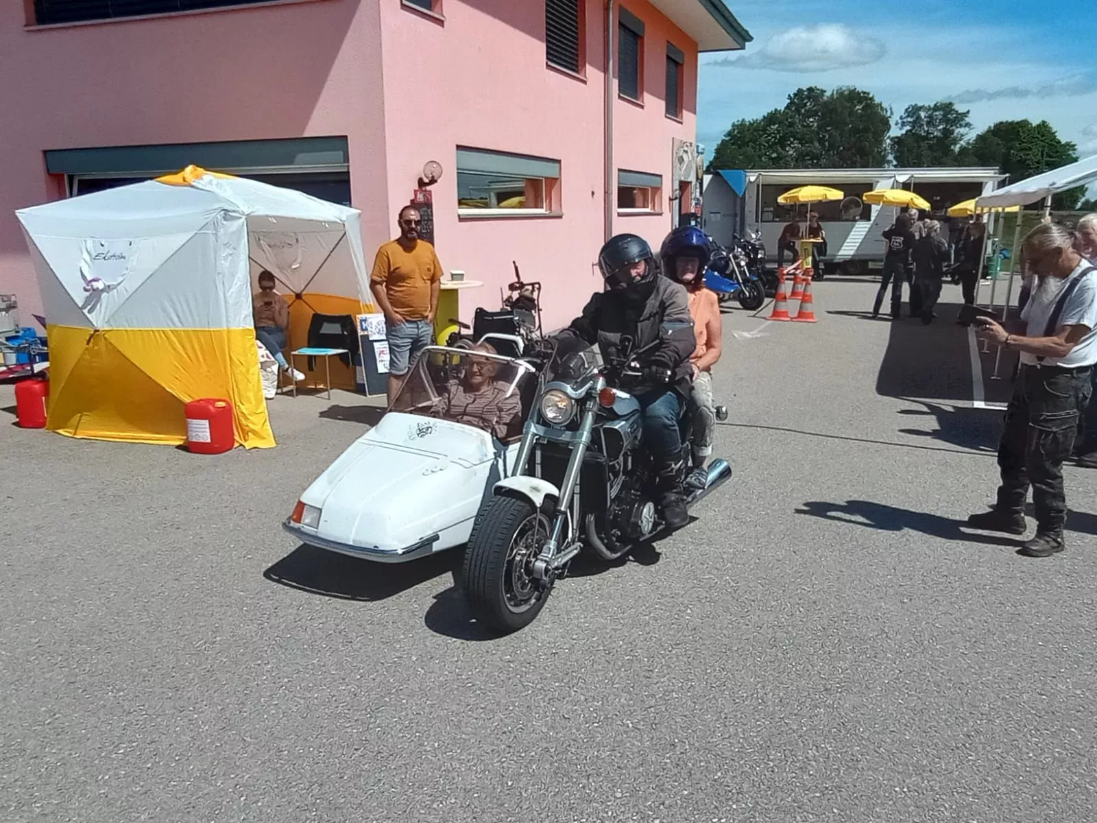 Rencontre 2024 side-cars et motos