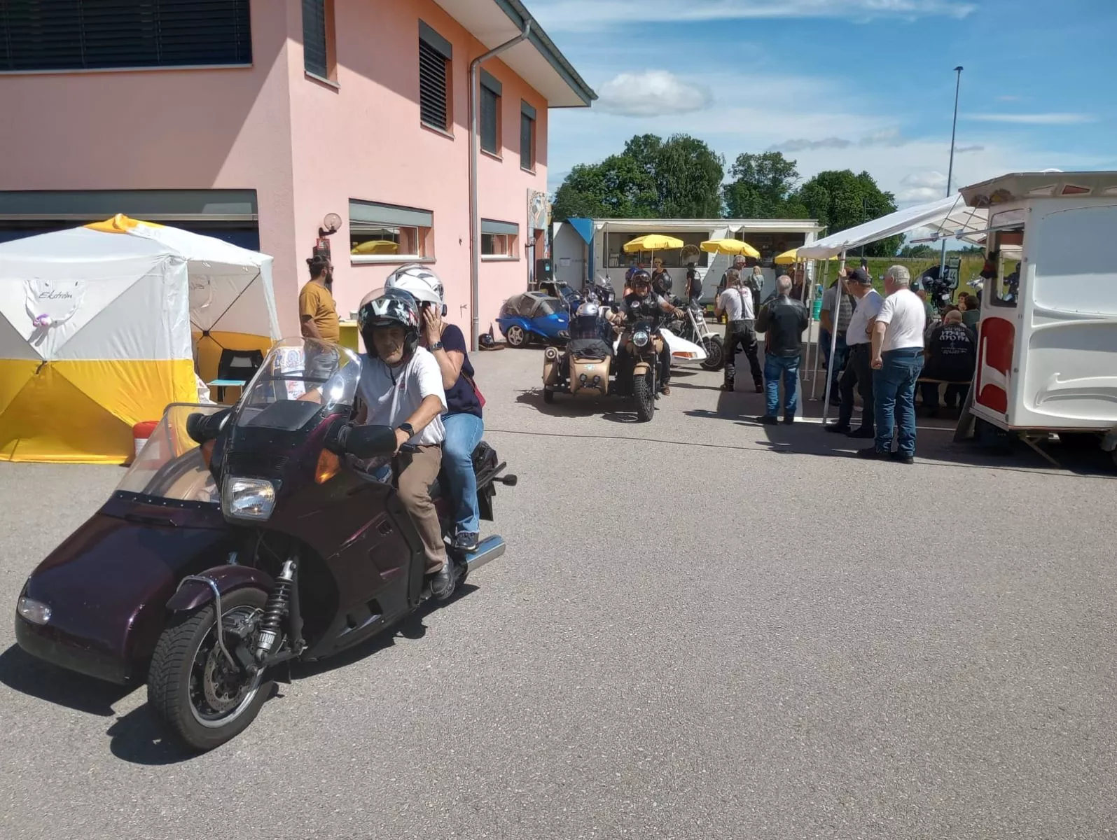 Rencontre 2024 side-cars et motos